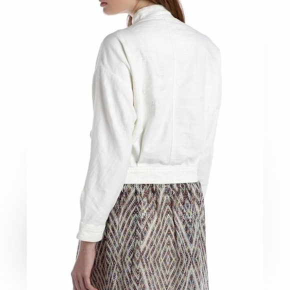 Free People OB407552 White Distressed Tennis Denim Jacket M Oversized Boho - Picture 2 of 9